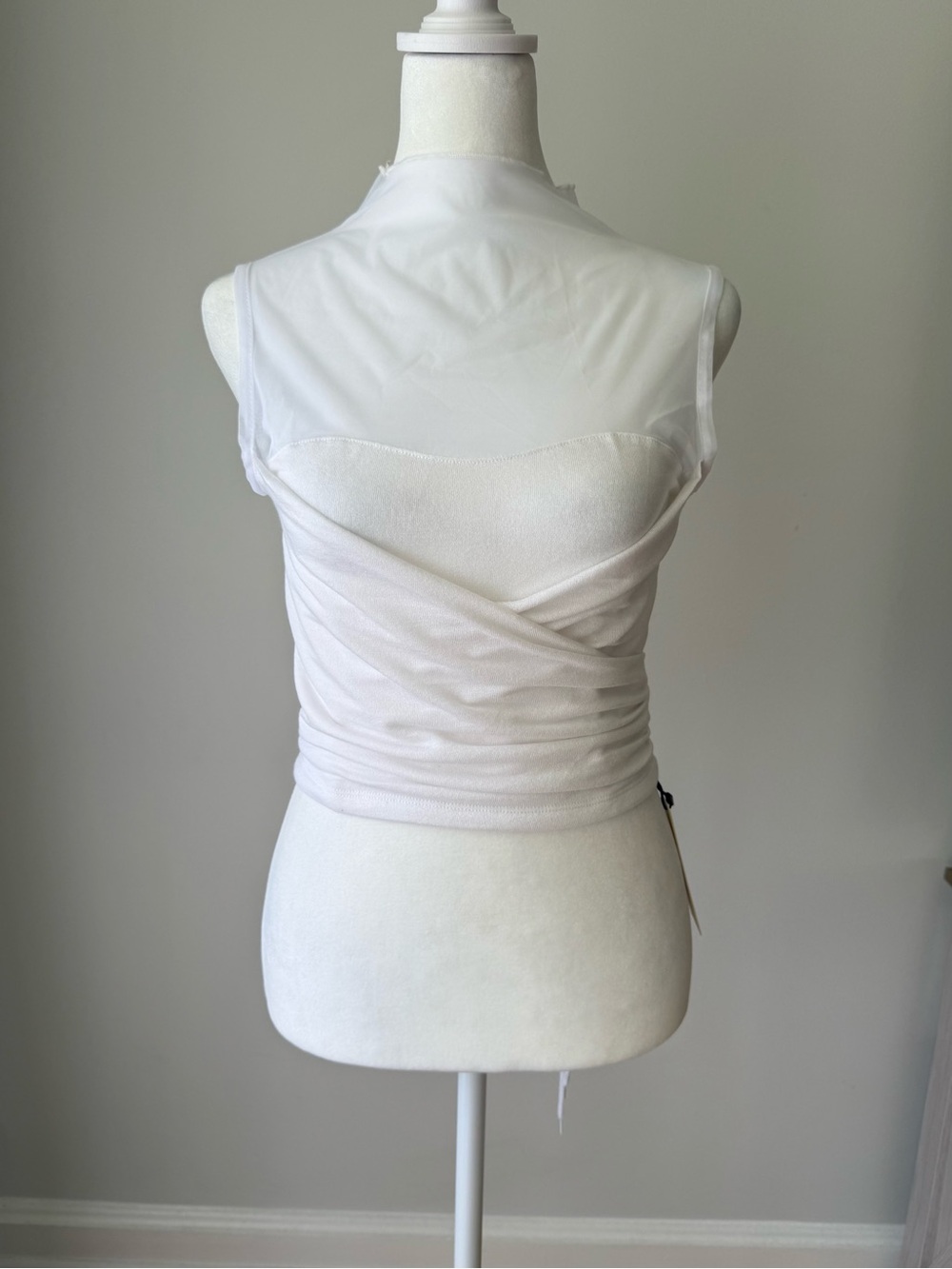 Commense Mesh Mock Neck Ruched Top Women’s Size S White Sleeveless NWT